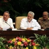 Các lãnh đạo Cuba tại đại hội Đảng Cộng sản lần VI ngày 18/4. (Ảnh: THX/TTXVN)