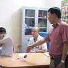 Thanh tra một cở sở y tế ở Hà Nội. (Nguồn: phapluatxahoi.vn)