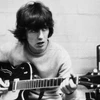 Tay guitar huyền thoại George Harrison. (Nguồn: musicradar.com)
