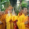 Lễ rước Xá lợi Phật từ chùa Quán Sứ về tôn thờ tại Hoàng thành Thăng Long. (Ảnh: Doãn Tấn/TTXVN)