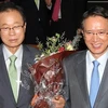 Nhà lập pháp Park Hee-Tae (trái) và Chủ tịch Quốc hội mãn nhiệm Kim Hyung-o ngày 7/6. (Ảnh: Yonhap/TTXVN)