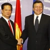 Thủ tướng Nguyễn Tấn Dũng gặp Chủ tịch Ủy ban Châu Âu Jose M. Barroso. (Ảnh: Đức Tám/TTXVN)