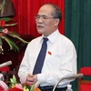 Chủ tịch Quốc hội Nguyễn Sinh Hùng chủ trì buổi họp báo nhân dịp kết thúc Kỳ họp thứ nhất. (Ảnh: Nhan Sáng/TTXVN)