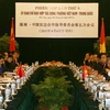 Phó Thủ tướng Nguyễn Thiện Nhân với Ủy viên Quốc vụ Trung Quốc Đới Bỉnh Quốc tại cuộc họp. (Ảnh: Thống Nhất/TTXVN)