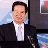 Thủ tướng Nguyễn Tấn Dũng gửi thông điệp “Năm an toàn giao thông Quốc gia 2012”. (Ảnh: Đức Tám/TTXVN)