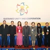 Đại diện các nước dự Hội nghị chụp ảnh chung. (Ảnh: Doãn Tấn/TTXVN)