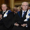 Chủ tịch Ủy ban Olympic quốc tế Jacques Rogge (trái) và Chủ tịch Ủy ban châu Âu Herman Van Rompuy tại buổi lễ. (Ảnh: Getty)