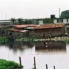 Bang Lagos là nơi thường xuyên bị nhấn chìm trong thảm họa sóng biển dâng. (Nguồn: rnw.nl) 
