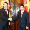 Bộ trưởng Phạm Bình Minh đón và hội đàm với Bộ trưởng Nikola Poposki. (Ảnh: Doãn Tấn/TTXVN)