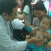 Khám sàng lọc bệnh tim cho trẻ em tại tỉnh Kon Tum. (Ảnh: Kiều Hoa/Vietnam+)