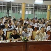 Các đại biểu HĐND tỉnh biểu quyết thông qua các Nghị quyết của kỳ họp thứ 6. (Ảnh: binhdinh.gov.vn)