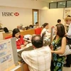 HSBC sẽ hỗ trợ khách hàng của Bảo Việt Nhân thọ nộp phí bảo hiểm tại 1.600 bưu cục trong cả nước.