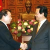 Thủ tướng Nguyễn Tấn Dũng tiếp ông Yu Myung-hwan, Bộ trưởng Ngoại giao và Thương mại Hàn Quốc. (Ảnh: Đức Tám/TTXVN) 