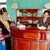 Nhân dân xã Si Pa Phìn (tỉnh Điện Biên) sử dụng dịch vụ viễn thông tại điểm Bưu điện văn hóa xã. (Ảnh: sttttdienbien.cyberspeed.org)