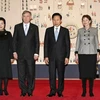 Tổng thống Hàn Quốc Lee Myung-bak (phải) và phu nhân đón Tổng thống Đức Horst Kohler (trái) và phu nhân. (Ảnh: Reuters) 