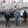 Lực lượng an ninh Nga triển khai bảo vệ hiện trường vụ nổ thứ hai ở ga tàu điện ngầm Công viên văn hóa (Park Kultury). (Ảnh: Reuters)