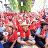 Những người "áo đỏ" biểu tình chống chính phủ ở Bangkok, ngày 5/4. (Ảnh: AFP/TTXVN) 