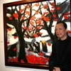 Họa sỹ đương đại Việt Nam, Phạm Luận tại buổi triển lãm tranh khai trương phòng tranh Apricot. (Nguồn: Phân xã London)