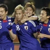 Keisuke Honda (8) và các đồng đội tuyển Nhật Bản sẽ tiếp tục đi xa ở World Cup 2010, sau trận đấu tối nay 29/6. (Nguồn: AP)