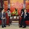 Thủ tướng hai nước Trung Quốc và Nhật Bản trong cuộc gặp cấp cao ở Bắc Kinh, tháng 4/2010. (Nguồn: Reuters) 