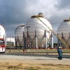 Các bồn chứa sản phẩm Nhà máy lọc dầu Dung Quất (Ảnh: Nguyễn Đăng Lâm/Vietnam+)