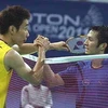 Tay vợt Nguyễn Tiến Minh (phải) đã phải tiếp tục nhận thất bại trước tay vợt số 1 thế giới Lee Chong Wei (trái). (Nguồn: thestar.com.my)