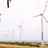 Hệ thống năng lượng gió tại huyện Tuy Phong, tỉnh Bình Thuận. (Ảnh: Ngọc Hà/TTXVN)