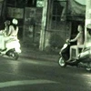 Gái mại dâm ở Thành phố Hồ Chí Minh đi xe đón khách. (Nguồn: Internet)