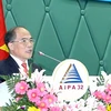 Chủ tịch Quốc hội Nguyễn Sinh Hùng phát biểu tại phiên họp toàn thể thứ nhất, AIPA-32. (Ảnh: Nhan Sáng/TTXVN) 