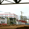 Một góc nhà máy alumin ở Lâm Đồng. (Ảnh: Ngọc Hà/TTXVN)