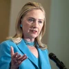 Ngoại trưởng Mỹ Hillary Clinton phát biểu trước báo giới sau buổi hội đàm với lãnh đạo Myanmar ở Naypyidaw. (Nguồn: Getty Images)