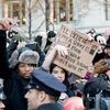 Những người biểu tình chiếm phố Wall ở New York. (Nguồn: AP)