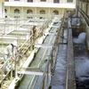 Sản xuất nước sạch ở Công ty Nước sạch Hà Nội. (Nguồn: Internet)