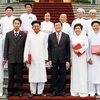 Chủ tịch nước Trương Tấn Sang tiếp thân mật các vị chức sắc các Hội thánh Cao Đài đang ở thăm Thủ đô Hà Nội. (Ảnh: Nguyễn Khang/TTXVN)