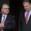 Thủ tướng Hy Lạp Lucas Papademos,(trái), Evangelos Venizelos, Bộ trưởng Tài chính Hy Lạp sau cuộc đàm phán với đại diện chủ nợ tư nhân. (Nguồn:AP)