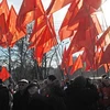 Những người ủng hộ Đảng Cộng sản Liên bang Nga míttinh phản đối lập trạm trung chuyển của NATO ở nước này. (Nguồn: RIA Novosti) 