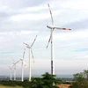 Trụ điện gió của nhà máy điện gió Tuy Phong, Bình Thuận. (Nguồn: vfej.vn)