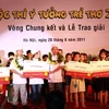Các bé đoạt giải Ý tưởng trẻ thơ 2011. (Ảnh: Phương Chi/Vietnam+)