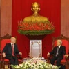 Tổng Bí thư Nguyễn Phú Trọng tiếp Bộ trưởng Ngoại giao Anh William Hague đang ở thăm và làm việc tại Việt Nam. (Ảnh: Trí Dũng/TTXVN)