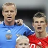 Cầu thủ Nga hát quốc ca trong một trận đấu ở Euro 2012. (Nguồn: Internet)