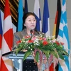 Bà Pany Yathotou, Chủ tịch ASEP 7, Chủ tịch Quốc hội Lào phát biểu bế mạc hội nghị. (Ảnh: Nhan Sáng/TTXVN)