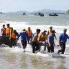 Diễn tập ứng phó sóng thần và tìm kiếm cứu nạn ở Quảng Ngãi. (Nguồn: TTXVN)