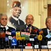 Lãnh đạo đối lập ở Ai Cập: Mohamed ElBaradei (giữa), Hamdeen Sabbahy (trái) và Amr Mussa tại một cuộc họp báo ở Cairo. (Nguồn: AFP)