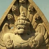 tượng chim thần Garuda làm bằng đá thế kỷ X – văn hóa Chămpa. (Ảnh: Quang Nhựt/TTXVN)