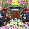Chủ tịch Quốc hội Nguyễn Sinh Hùng tiếp ngài Anders Johnsson, Tổng thư ký Tổ chức Liên minh Nghị viện thế giới (IPU) thăm và làm việc tại Việt Nam. (Ảnh: Nhan Sáng/TTXVN)