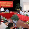 Thủ tướng Nguyễn Tấn Dũng và Đoàn công tác Chính phủ làm việc với lãnh đạo chủ chốt tỉnh Khánh Hòa. (Ảnh: Đức Tám/TTXVN)
