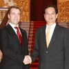 Thủ tướng Nguyễn Tấn Dũng đón Thủ tướng Nga, Dmitry Anatolyevich Medvedev tại Hà Nội, tháng 11/2012. (Ảnh: Đức Tám/TTXVN)