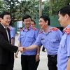 Chủ tịch nước Trương Tấn Sang gặp các cán bộ lãnh đạo Trường Đại học kiểm sát Hà Nội. (Ảnh: Nguyễn Khang/TTXVN)