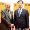 Thủ tướng Nguyễn Tấn Dũng tiếp Phó Thủ tướng kiêm Bộ trưởng Bộ Dầu mỏ Nhà nước Kuwait, Mustafa Al-Shemali thăm và làm việc tại Việt Nam. (Ảnh: Đức Tám/TTXVN)