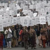 Phụ nữ Ấn Độ biểu tình đòi công lý và an toàn tại New Delhi ngày 2/1/2013. (Nguồn: Reuters)